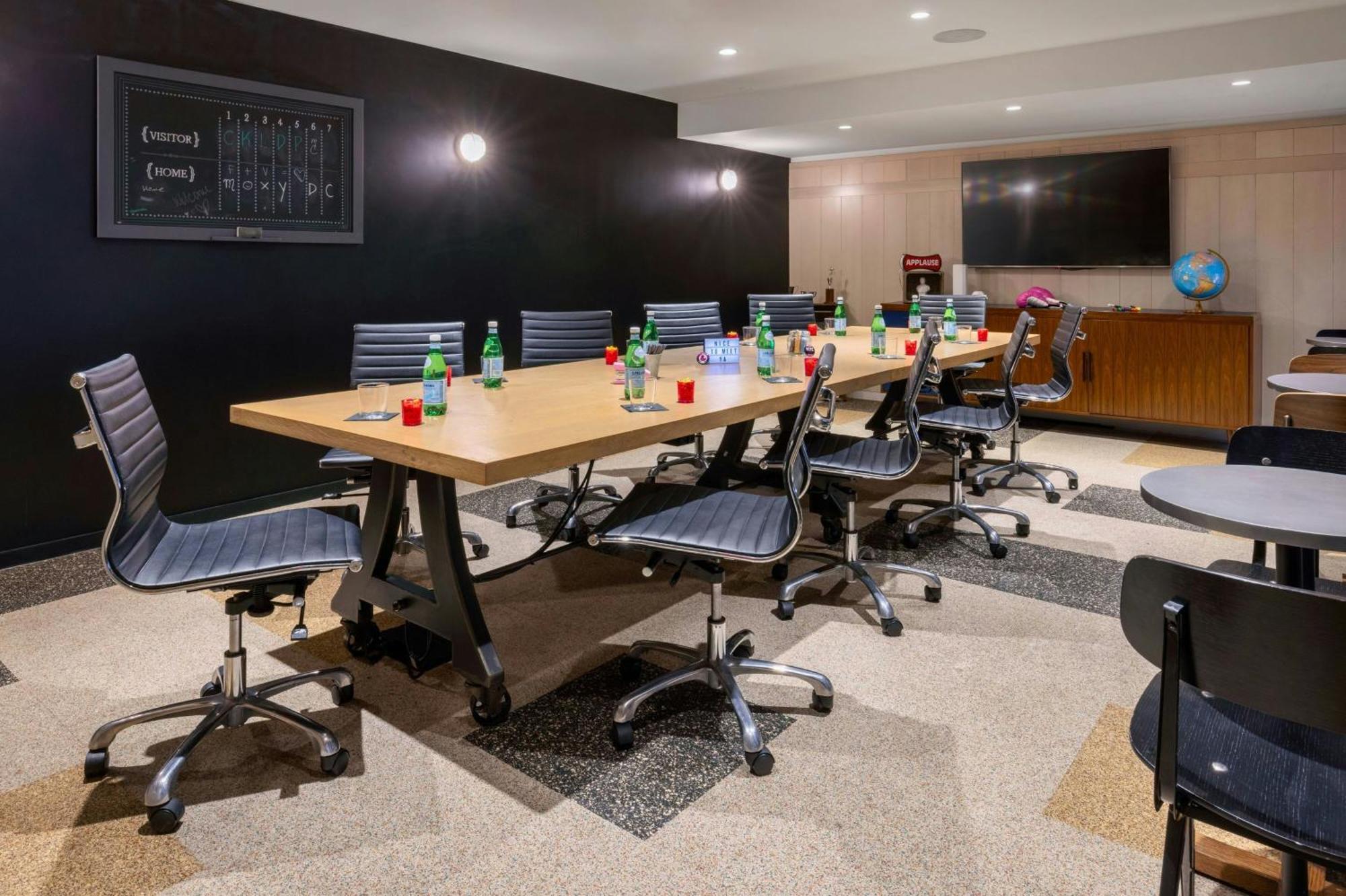 Hotel Moxy Washington, Dc Downtown Esterno foto