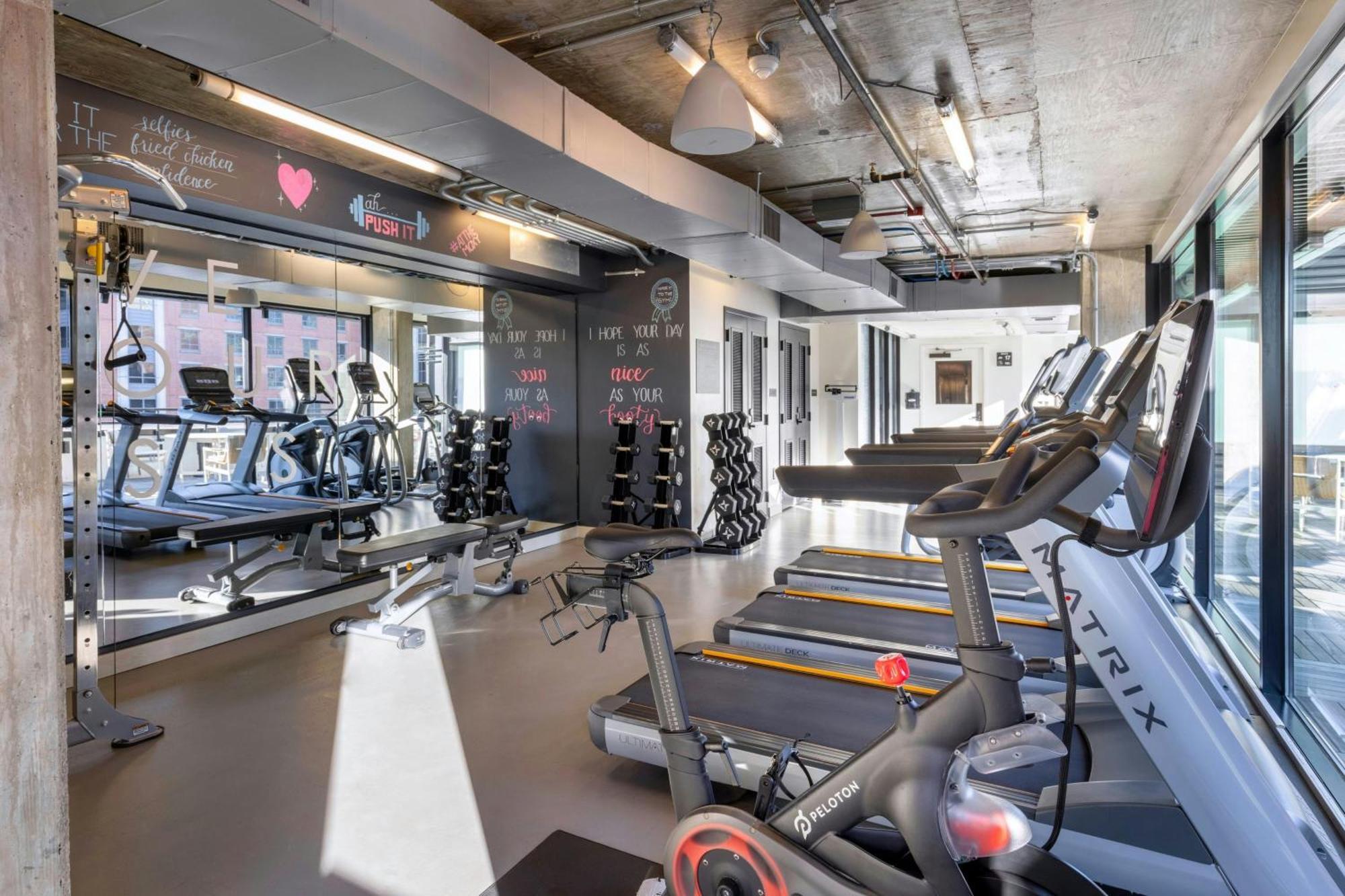 Hotel Moxy Washington, Dc Downtown Esterno foto